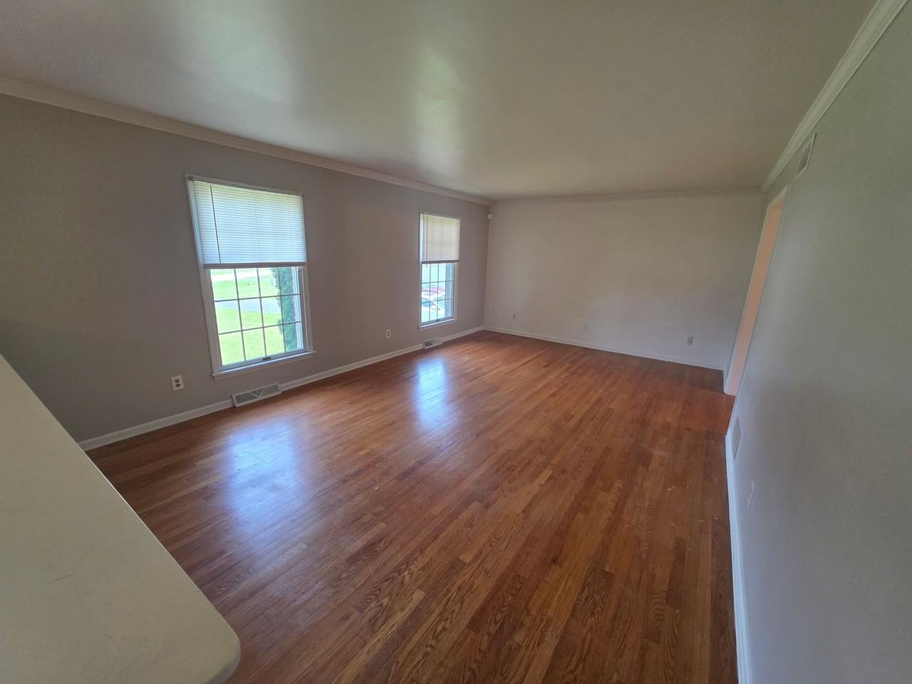 146 Honora Dr - Photo 5 of 30