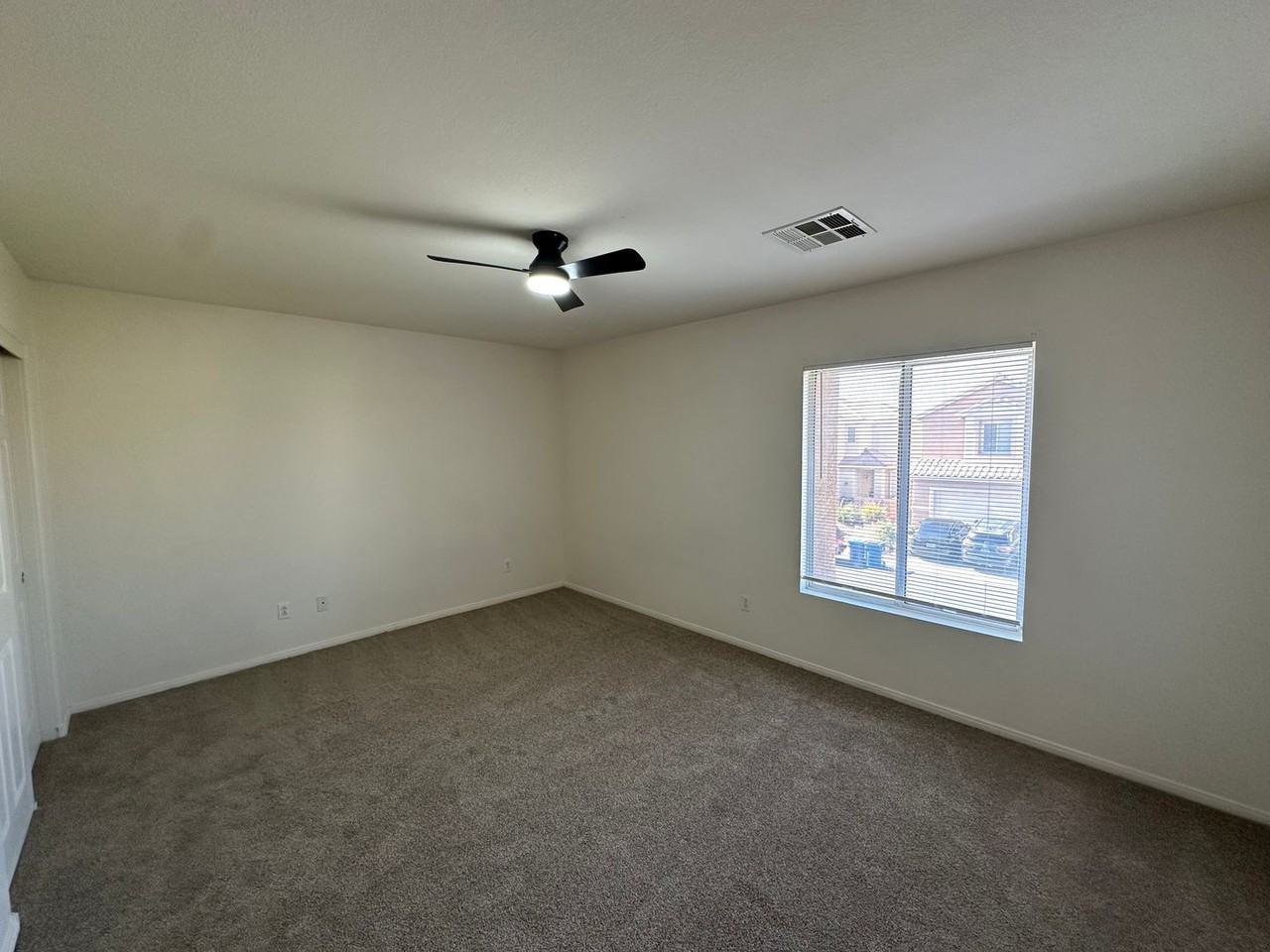 6386 Pronghorn Ridge Ave - Photo 2 of 23