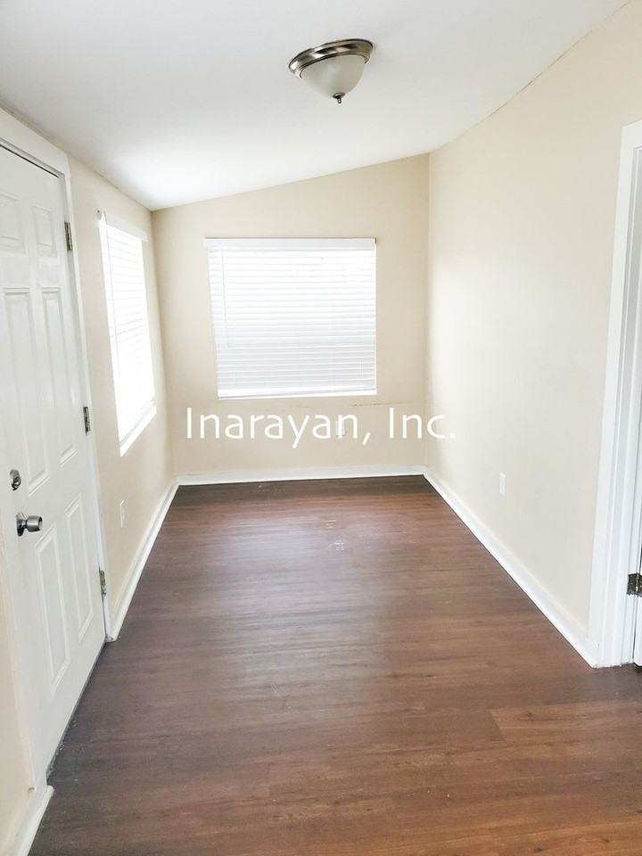 821 W Kaley Ave - Photo 3 of 10