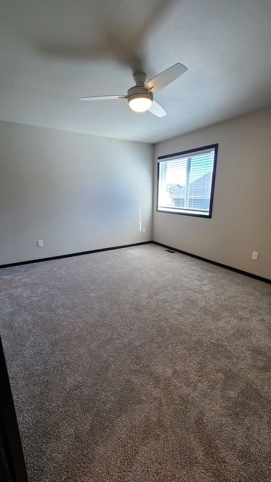 6758 70th Ave S - Photo 7 of 21