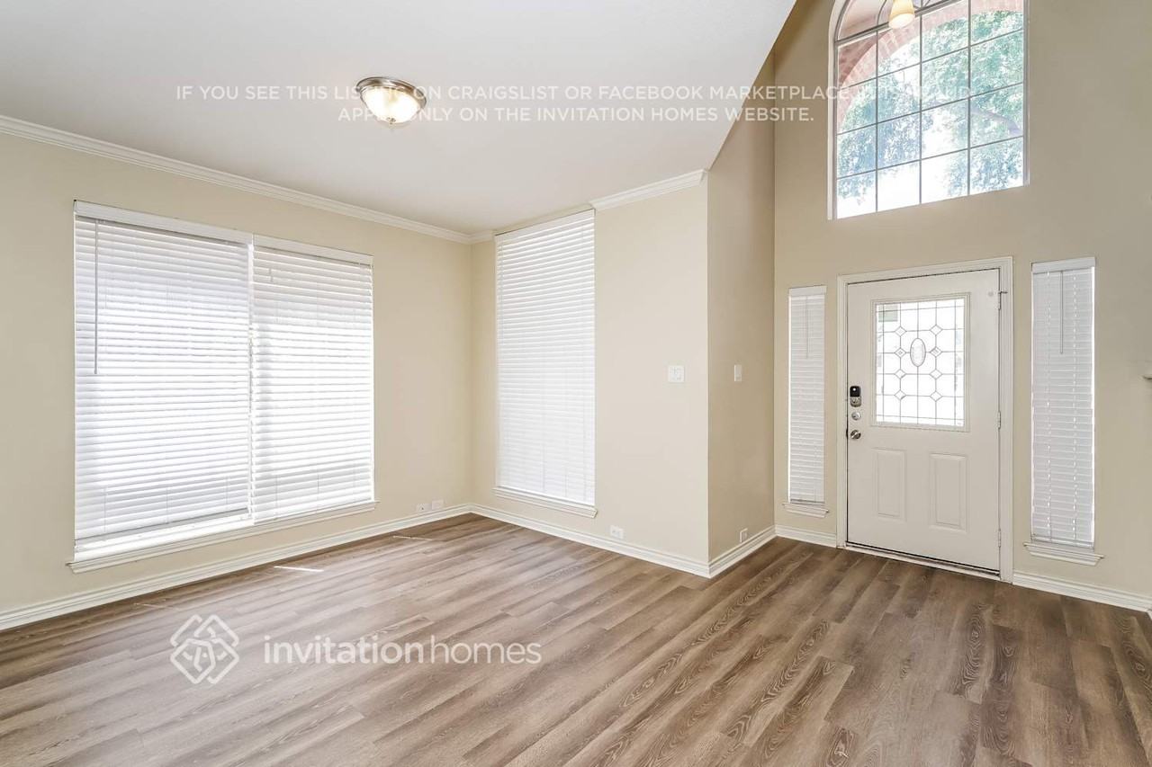 11113 Promise Land Dr - Photo 4 of 18