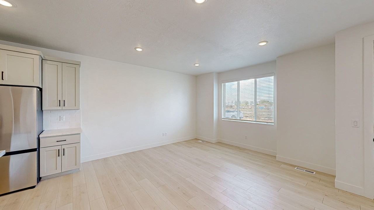 55 S Moonlit Rd #1 - Photo 5 of 11