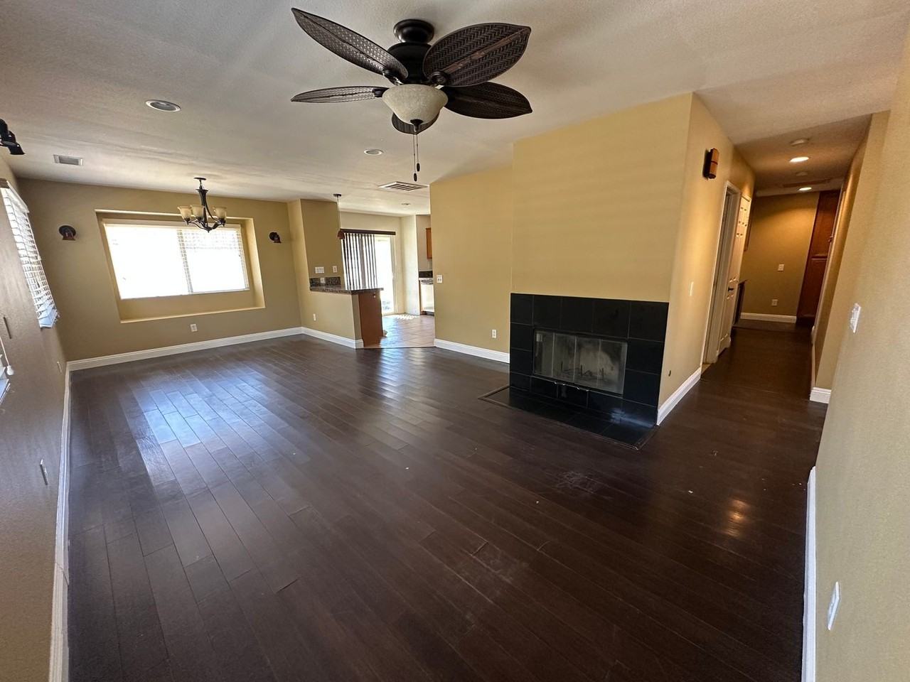 5216 Verenda Ave - Photo 7 of 23