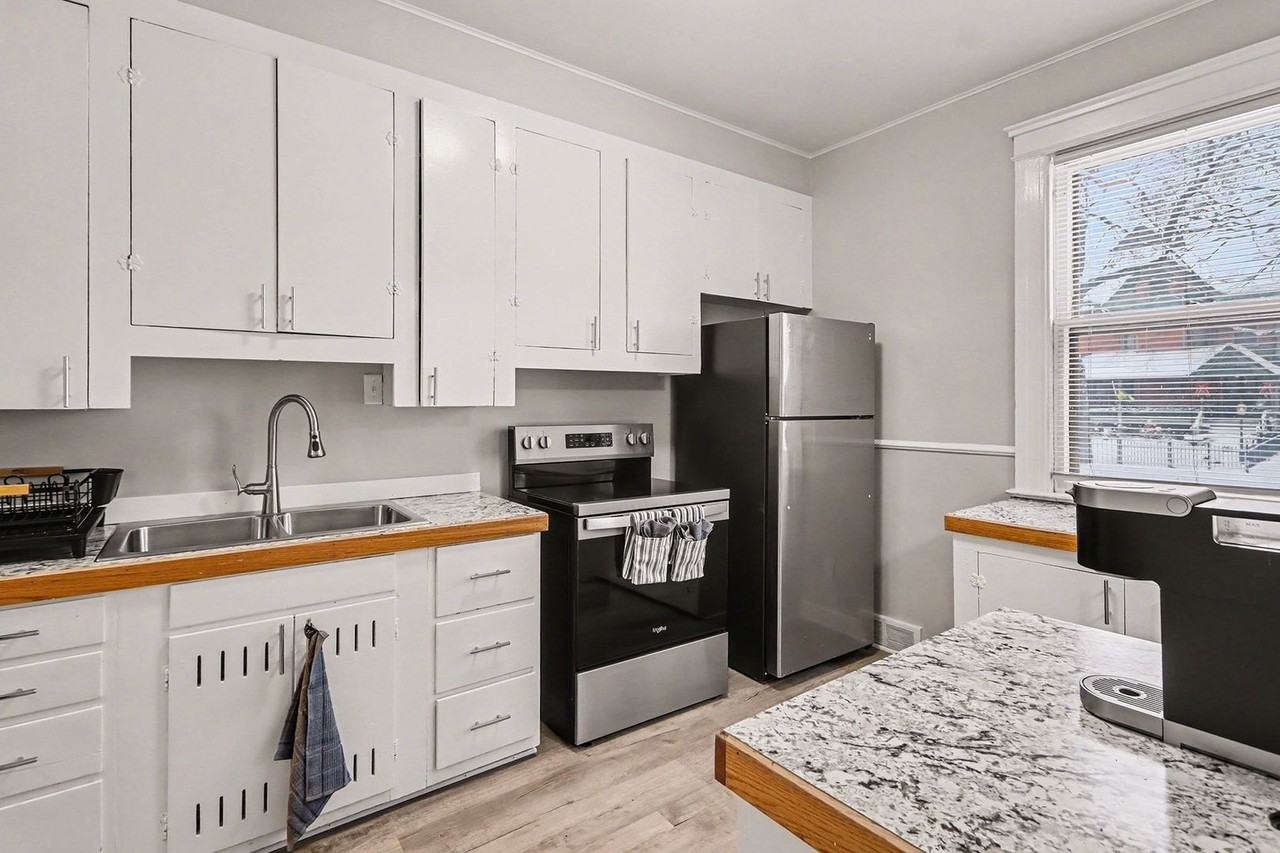 936 W Kalamazoo Ave #1 - Photo 4 of 16