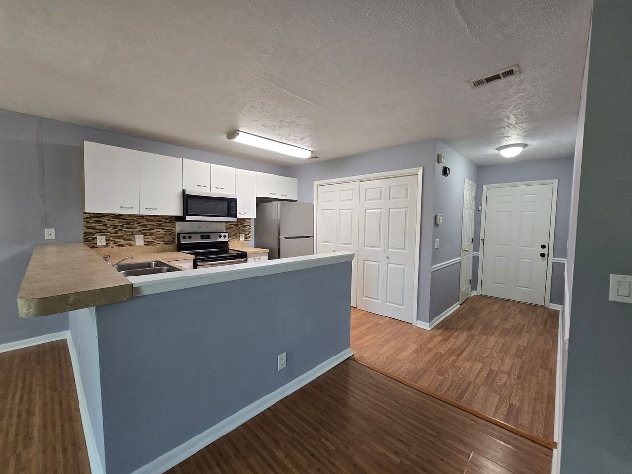 6752 Willowbrook Dr - Photo 2 of 19