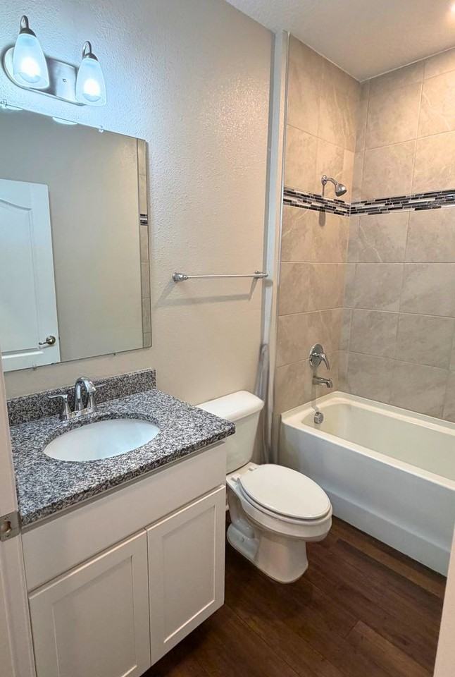 206 Boatsman Way - Photo 2 of 30
