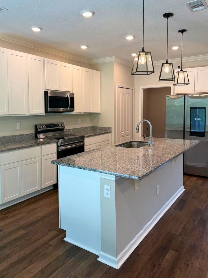206 Boatsman Way - Photo 5 of 30