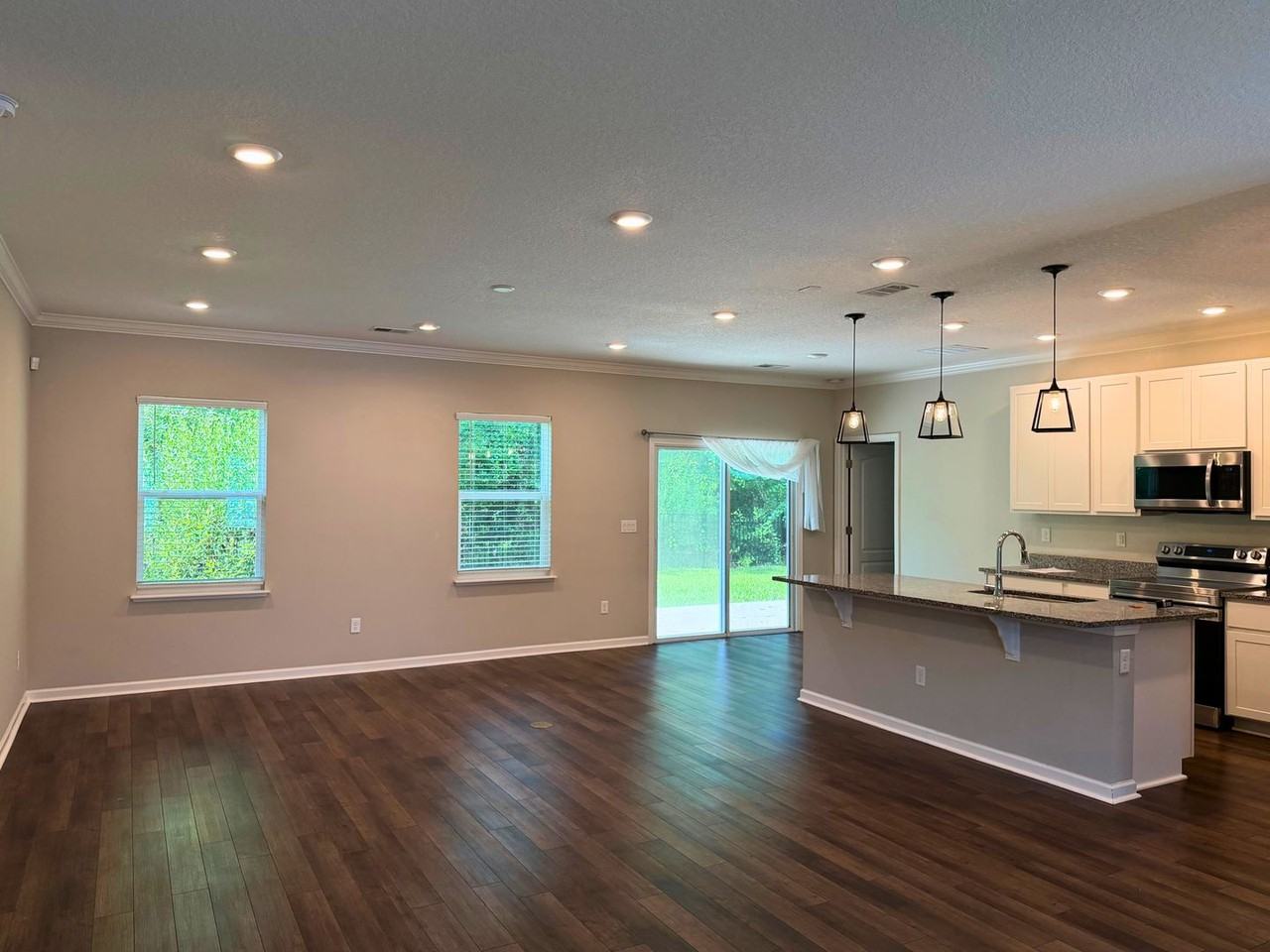 206 Boatsman Way - Photo 7 of 30