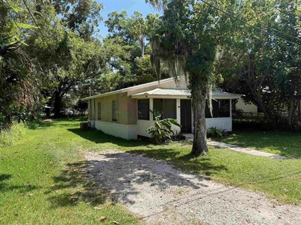 347 Lena St - Photo 2 of 2