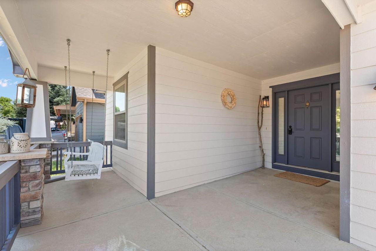 2257 Forecastle Dr - Photo 2 of 37