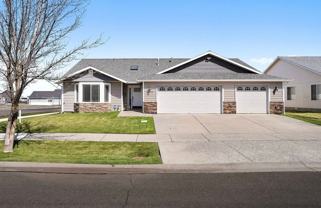 13440 W Whitetip Ave - Photo 1 of 1