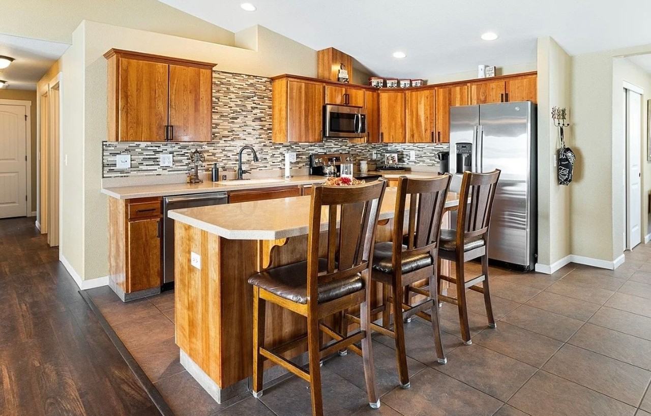 13440 W Whitetip Ave - Photo 6 of 30