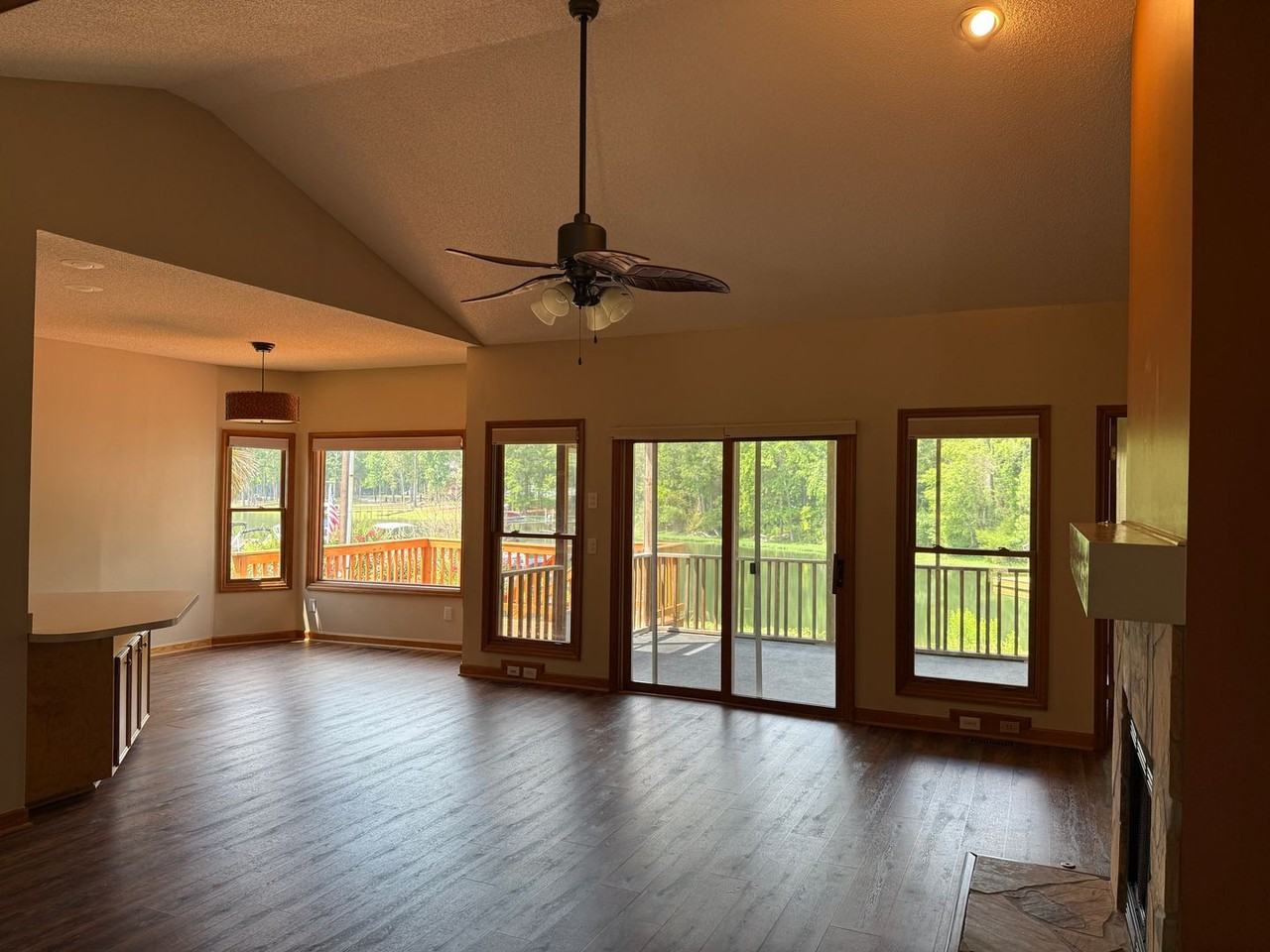 628 Willowood Pkwy - Photo 4 of 28