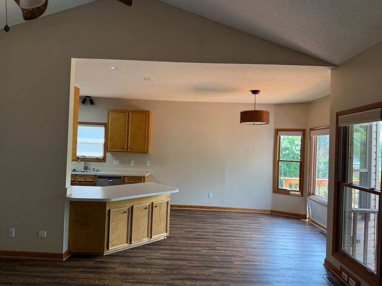 628 Willowood Pkwy - Photo 6 of 28