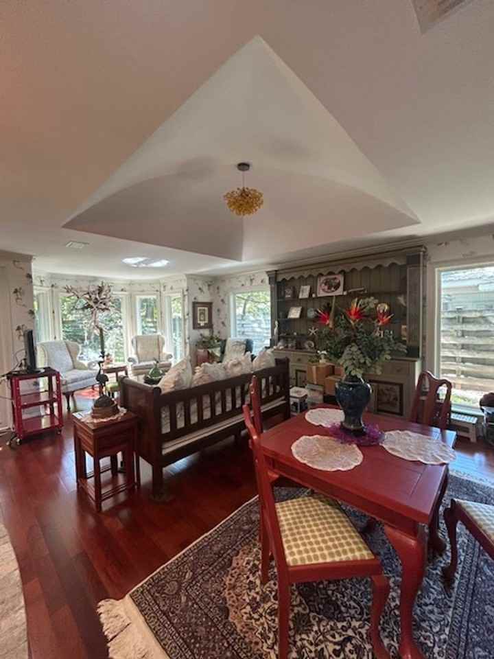 51 Ogden St - Photo 5 of 27