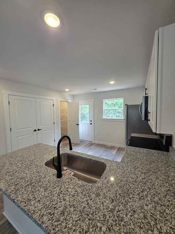 271 Vanderbilt Rd - Photo 3 of 13