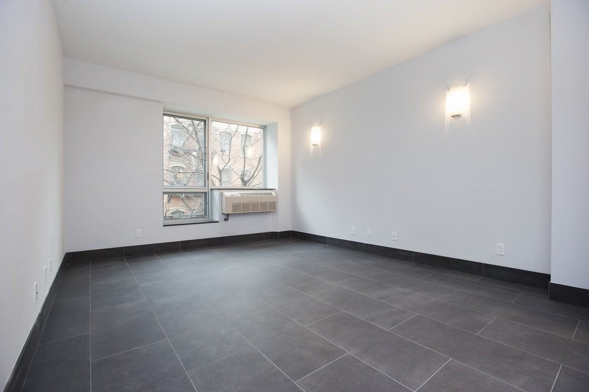164 Attorney St #601 - Photo 4 of 9