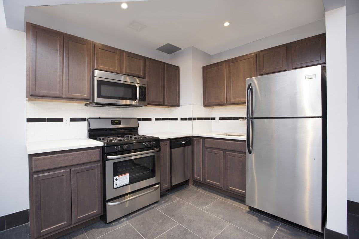 164 Attorney St #601 - Photo 5 of 9