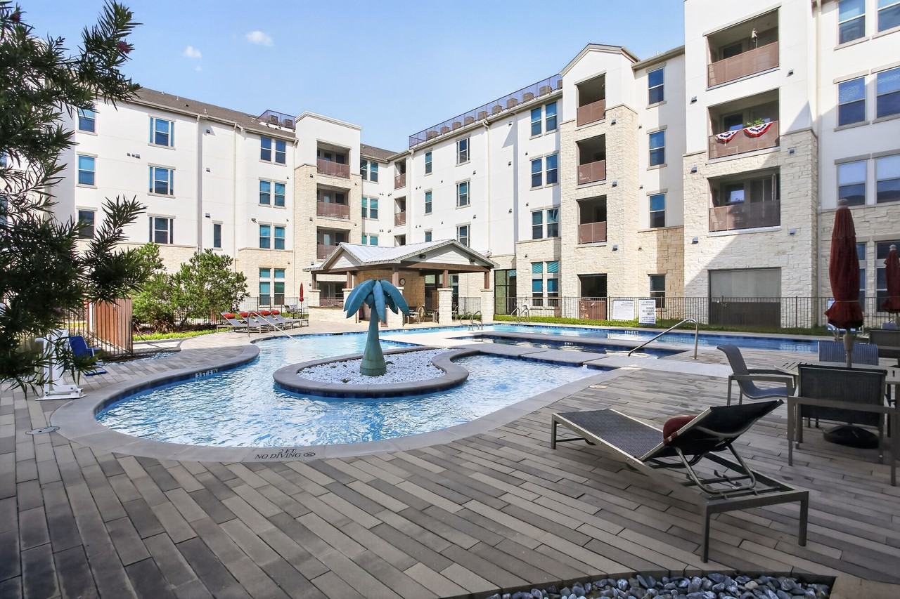 RIVERWALK FLATS ACTIVE LIVING - Photo 2 of 28