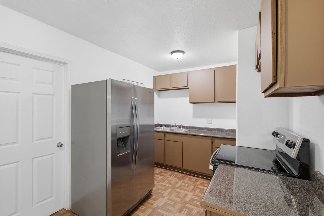 2538 Stovall Dr #1 - Photo 2 of 25