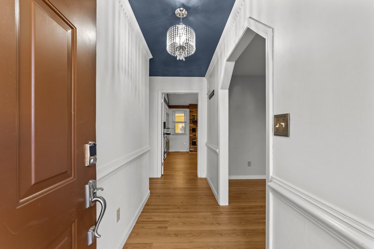 828 Jo Anne Cir #1 - Photo 4 of 50
