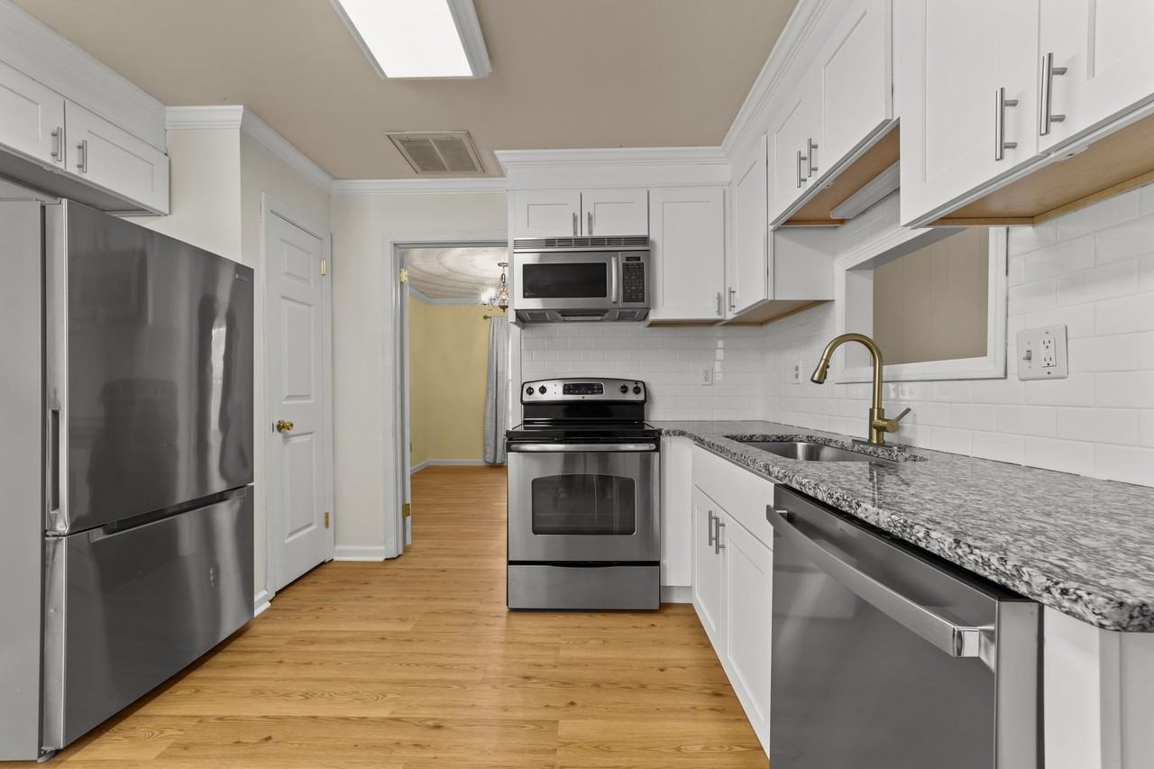 828 Jo Anne Cir #1 - Photo 6 of 50