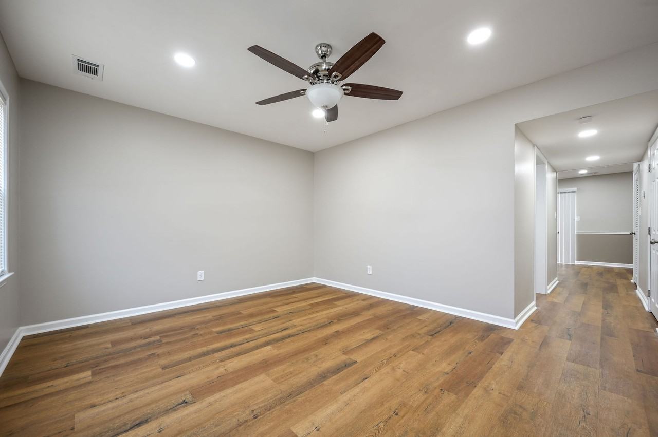 P&I-1192 Madison Court #1 - Photo 3 of 26