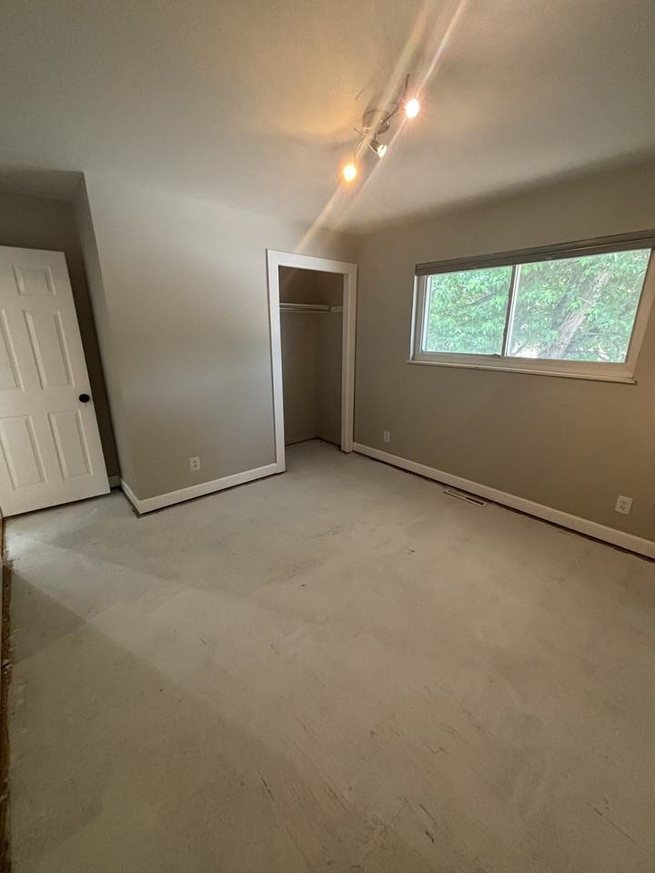 3495 Montebello Dr W #1 - Photo 7 of 19