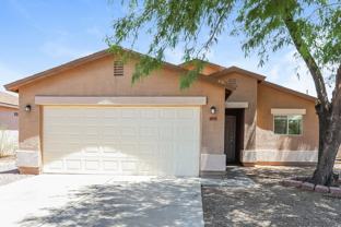 1074 E Silversmith Trl - Photo 1 of 1
