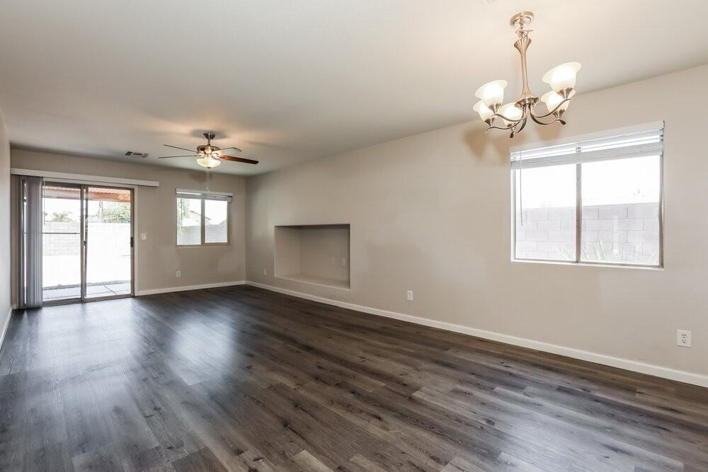 1074 E Silversmith Trl - Photo 5 of 16