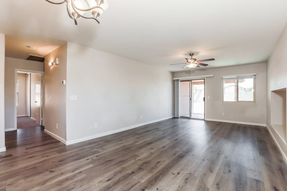 1074 E Silversmith Trl - Photo 6 of 16