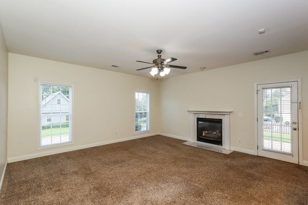 122 The Blvd - Photo 4 of 17