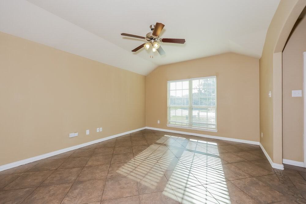 7681 Hollow Point Dr - Photo 3 of 16