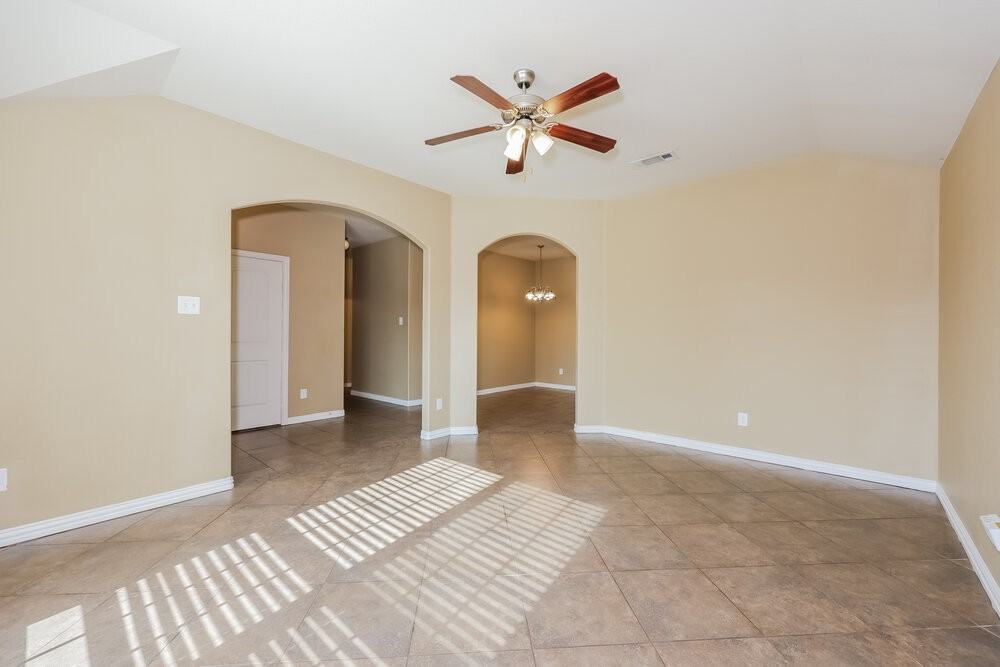 7681 Hollow Point Dr - Photo 5 of 16