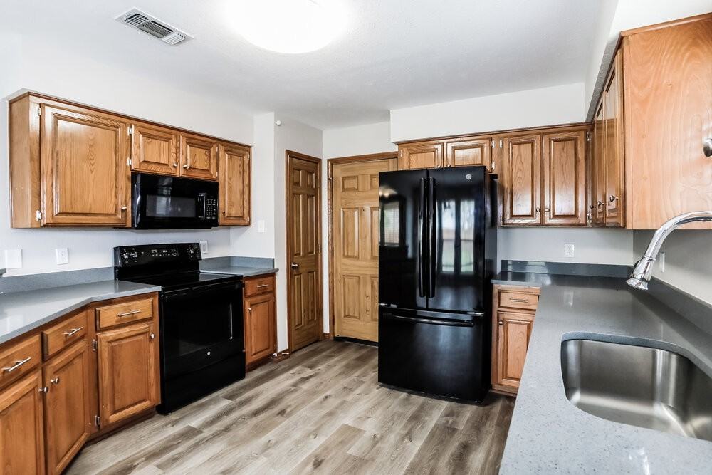 3816 Yellowstone Pl - Photo 7 of 16