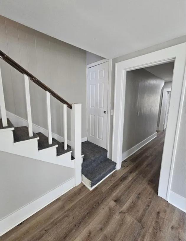 127 Walnut St - Photo 5 of 11