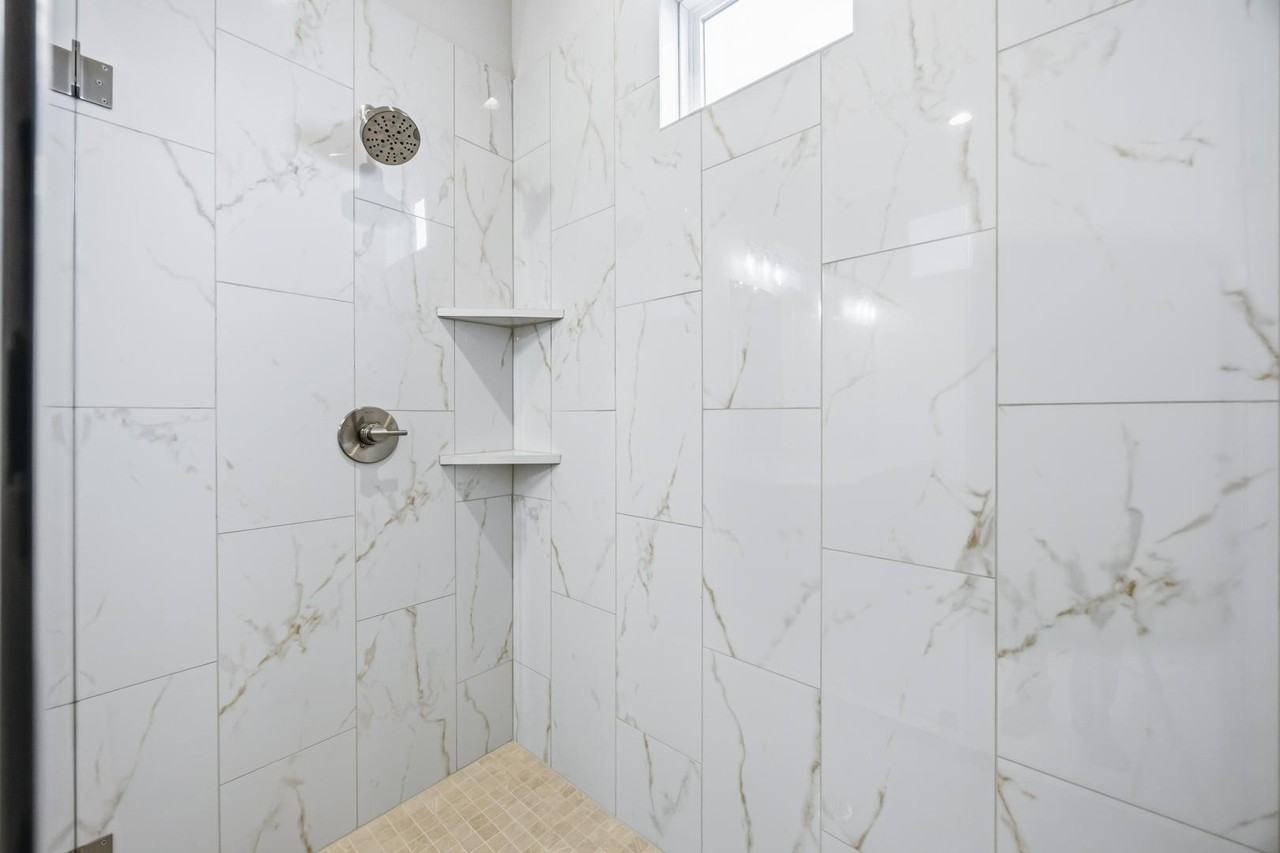 6109 De Campo St - Photo 3 of 10