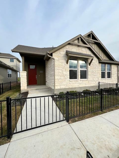 123 Pinnacle Lane - Photo 2 of 10