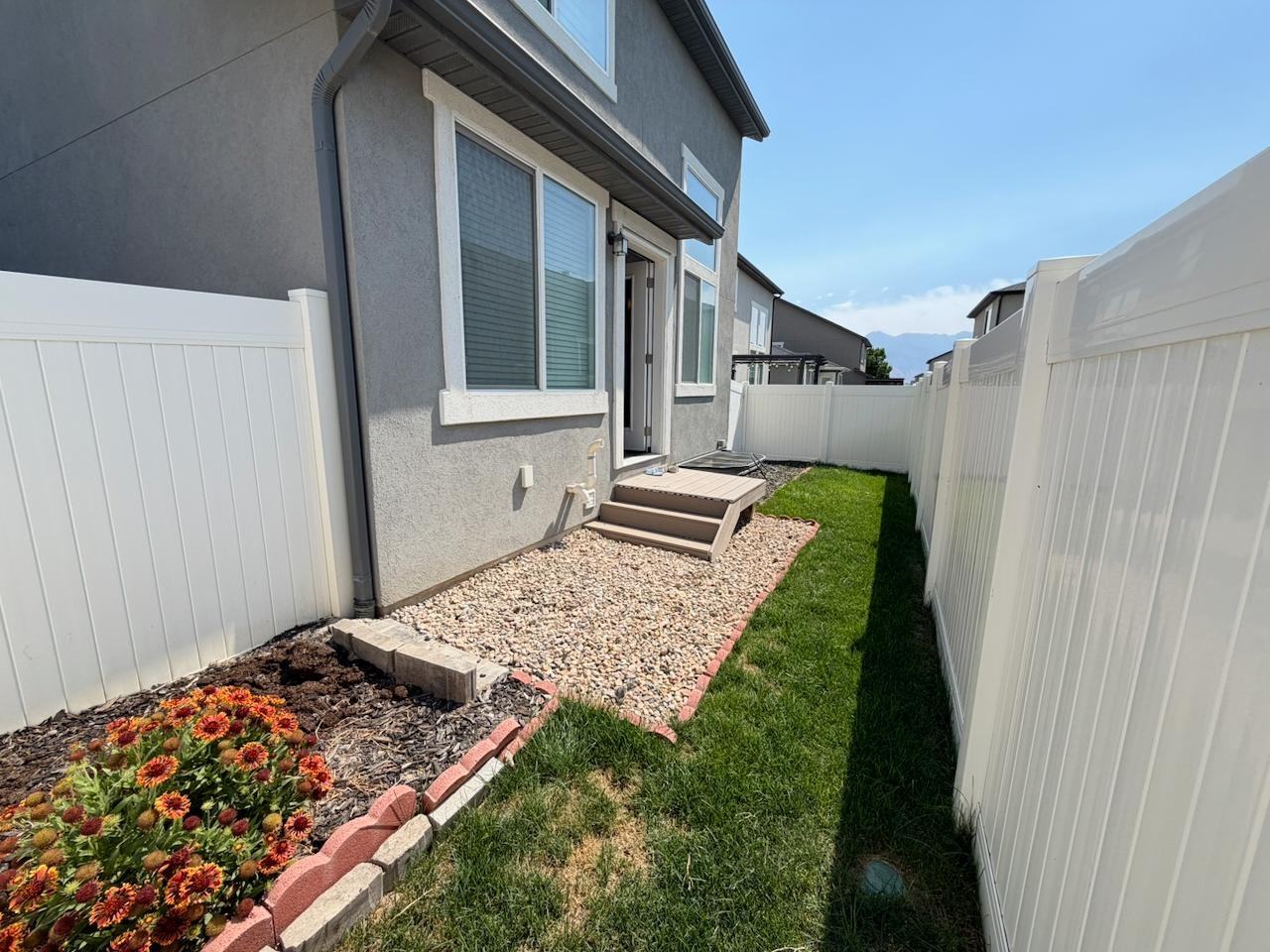 4145 W 1730 N - Photo 4 of 11