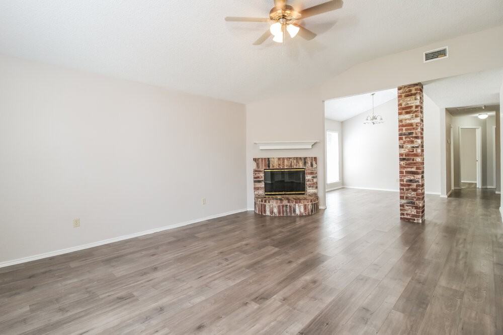 7900 Flowertree Ct - Photo 5 of 16