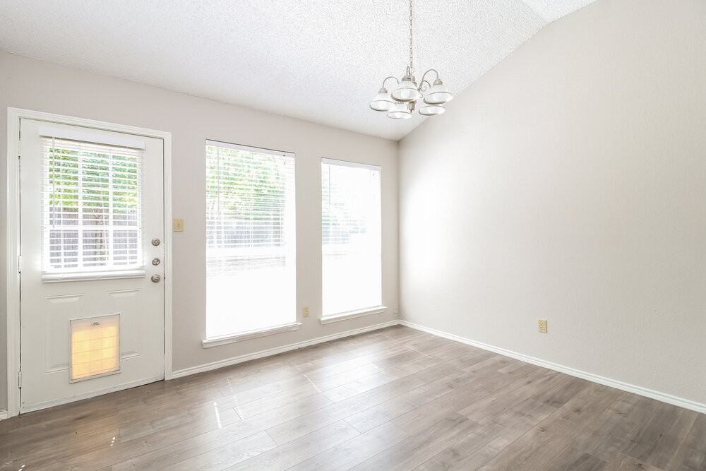 7900 Flowertree Ct - Photo 7 of 16