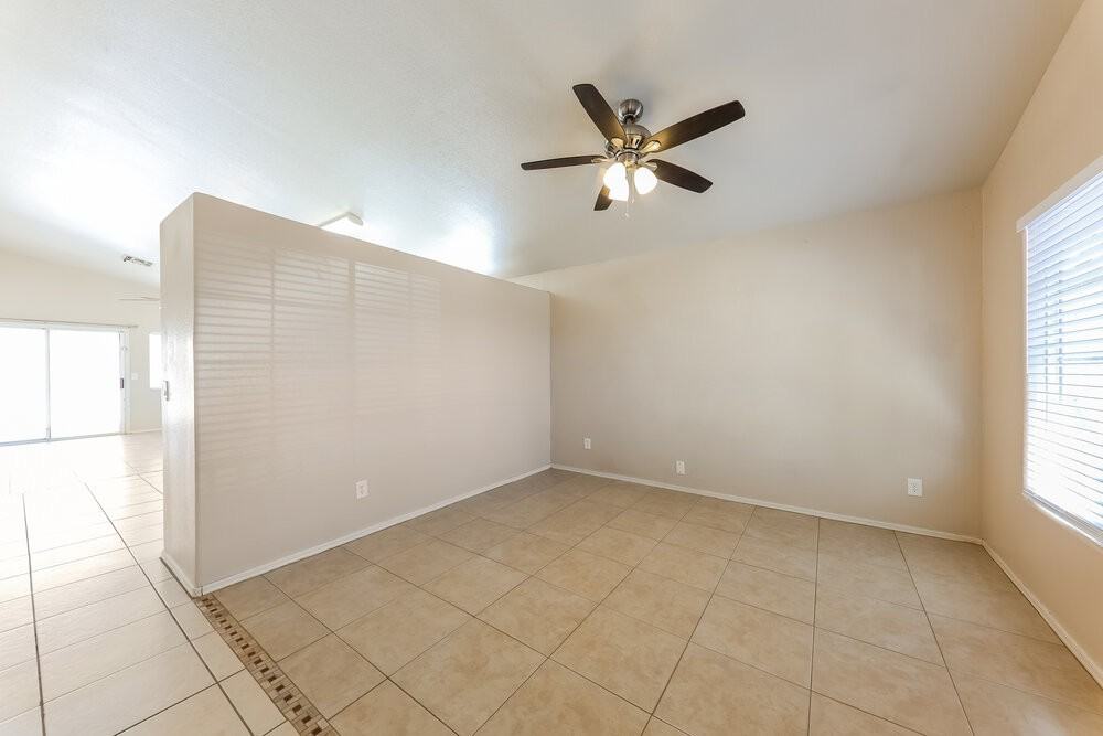 3618 W Tina Ln - Photo 4 of 16