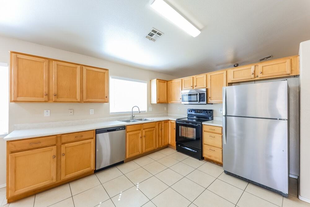 3618 W Tina Ln - Photo 6 of 16