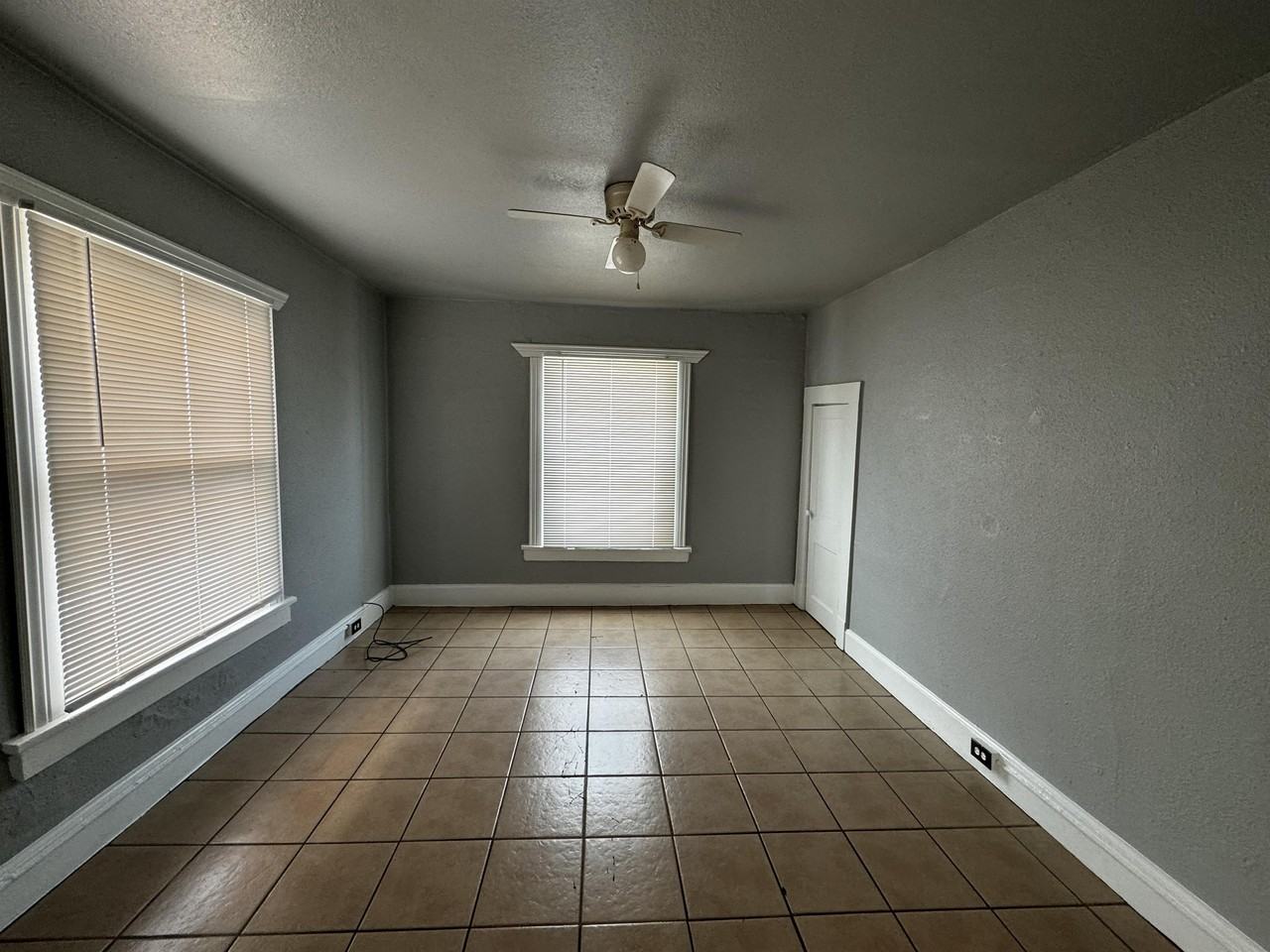 105 Tays St #3 - Photo 4 of 9