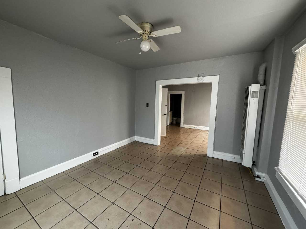 105 Tays St #3 - Photo 5 of 9