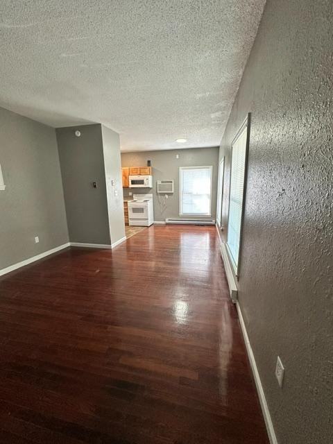 103 S Green St - Photo 5 of 13