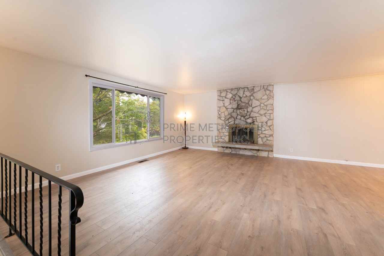 18003 Wayne Ave N #1 - Photo 4 of 23