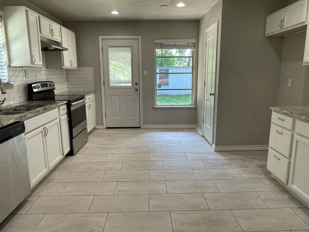 613 S Andrews Ave #1 - Photo 4 of 30