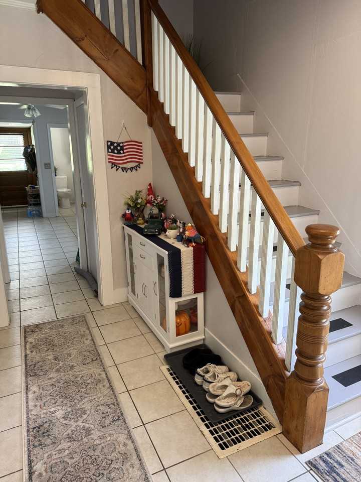 704 W Water St #1 - Photo 5 of 23