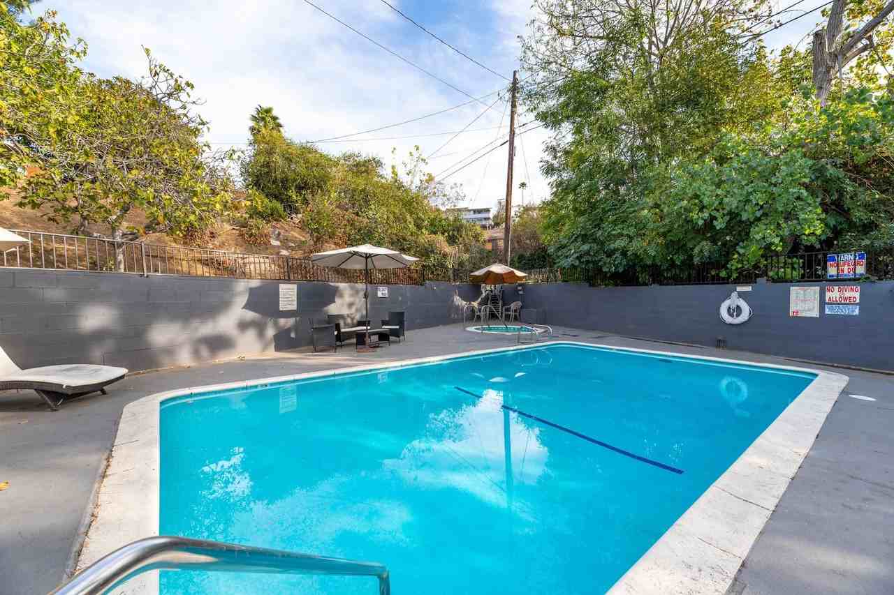 4124 Eagle Rock Blvd - Photo 5 of 36